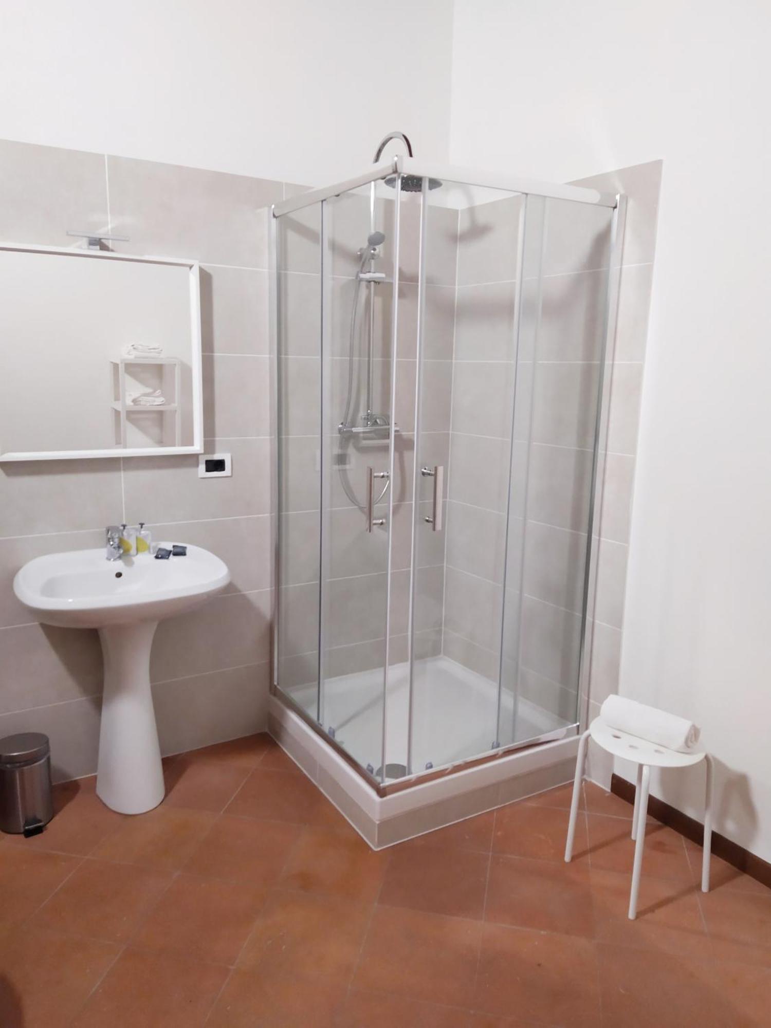 Carducci 49 Hotel Mantova Phòng bức ảnh